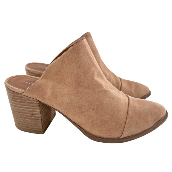 Report Tisha ankle booties 8.5 tan faux leather pointy cap toe slip on mules - Picture 1 of 13